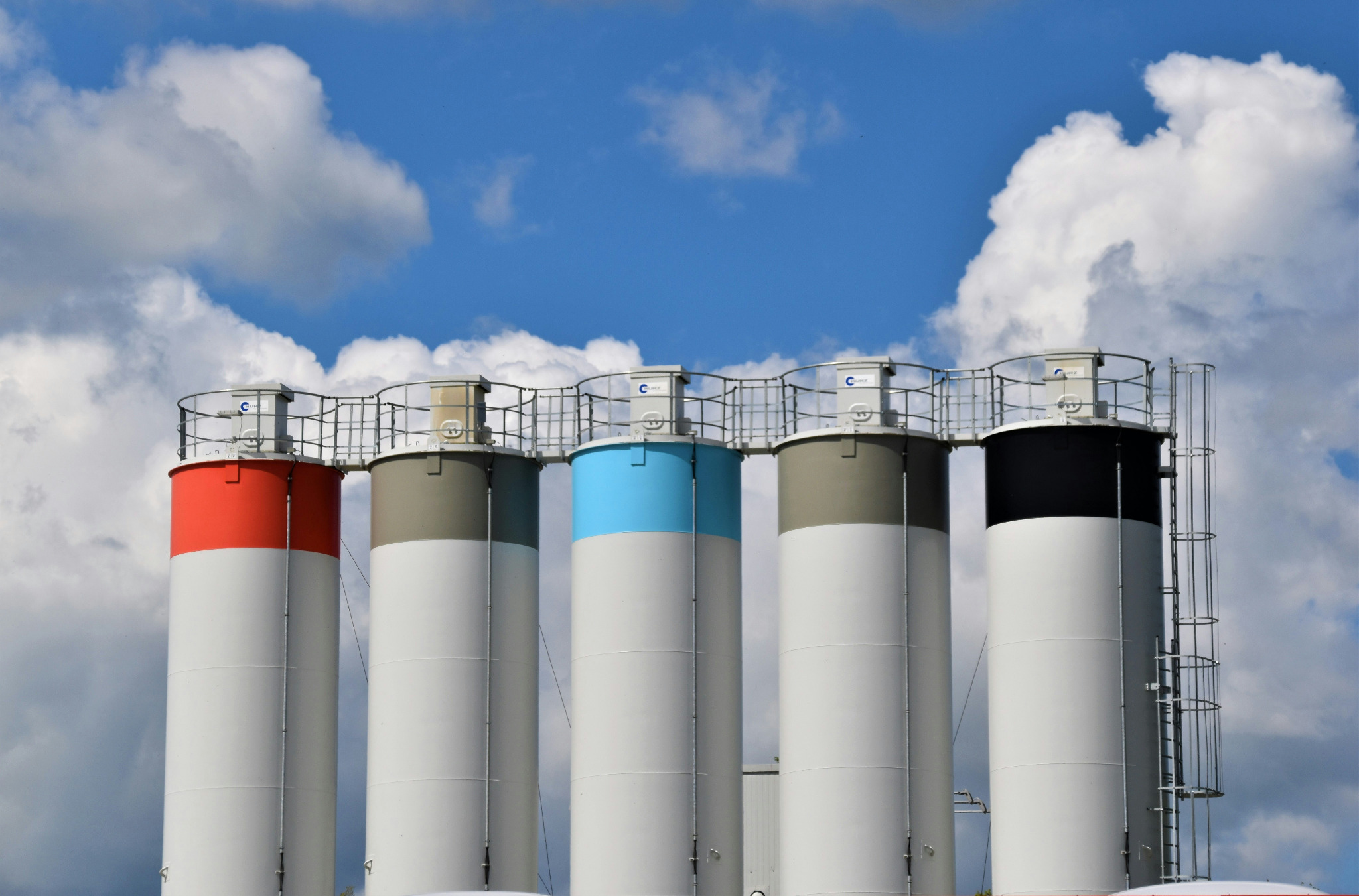 Storage, Handling & Delivery application photography